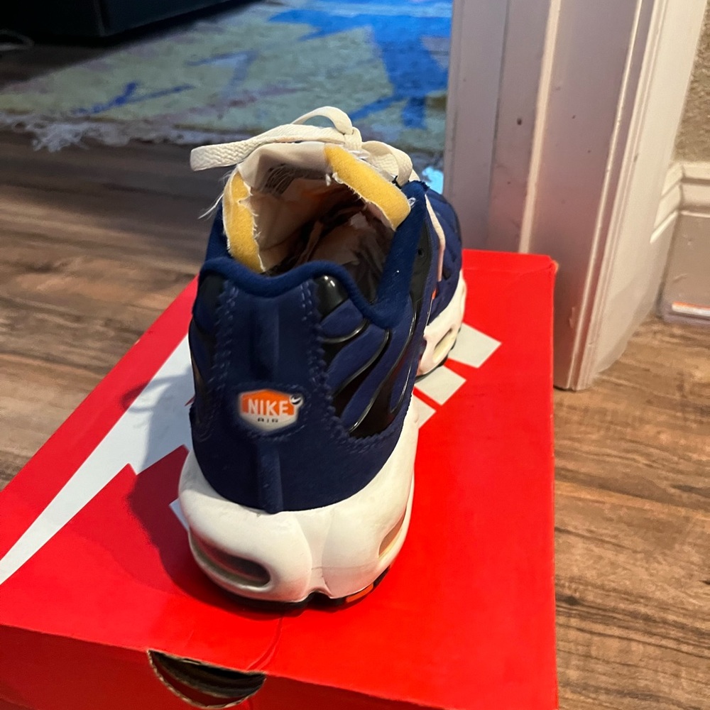 Nike Air Max Plus - Picture 2 of 5